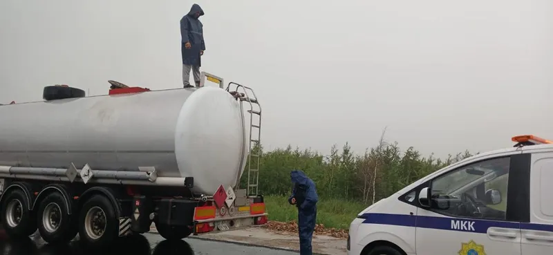 контроль за незаконным вывозом топлива из РК, фото - Новости Zakon.kz от 08.07.2026 17:17