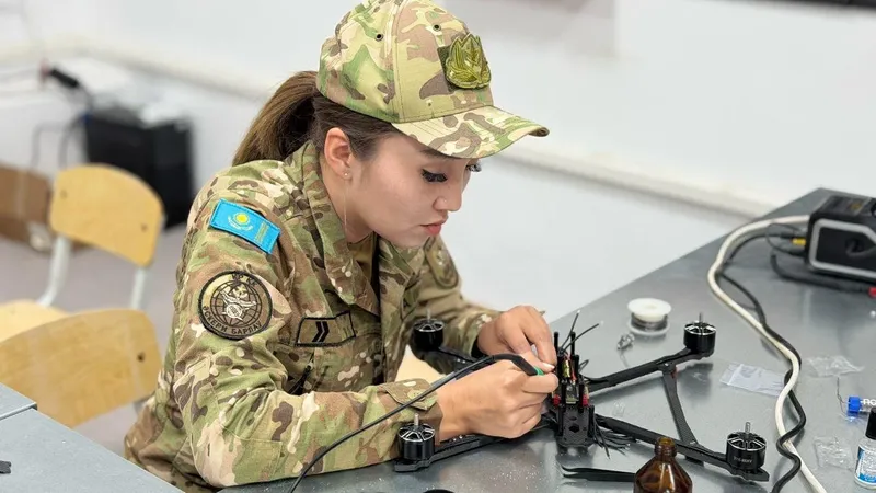 военнослужащая Военного института Сухопутных войск