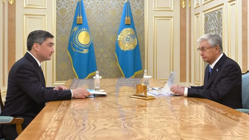 Токаев, Бектенов, Акорда, фото - Новости Zakon.kz от 13.07.2026 14:30
