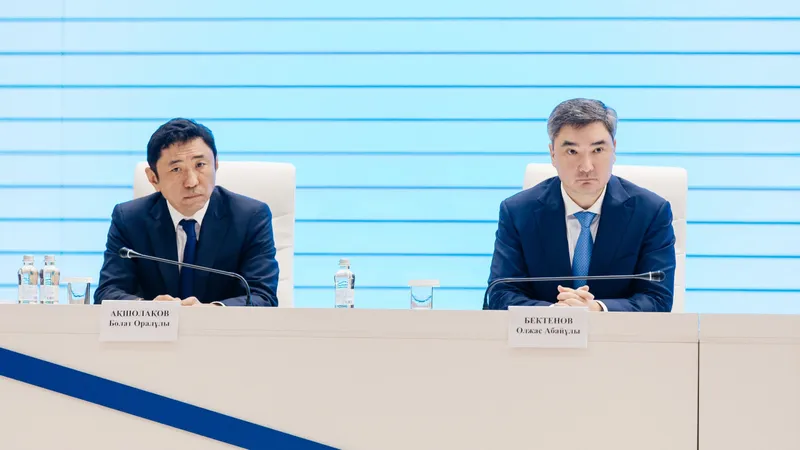 Бектенов, Акчулаков, фото - Новости Zakon.kz от 17.07.2026 11:06