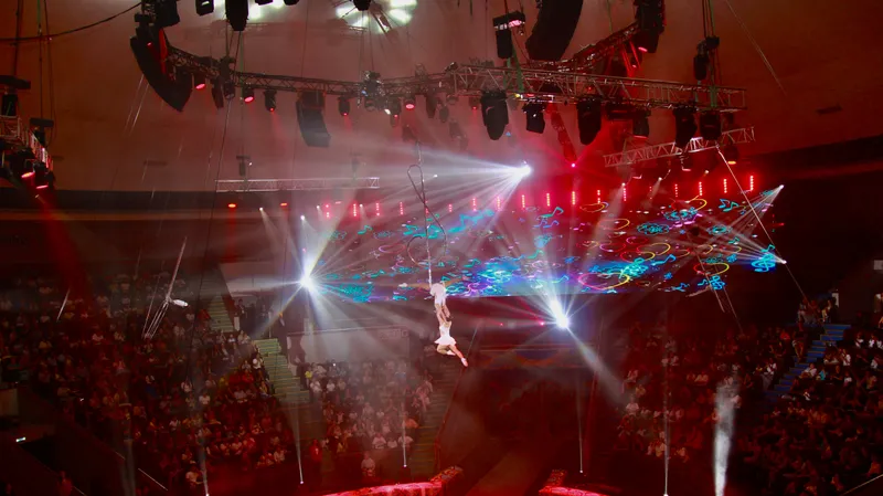 акробаты из Вьетнама на ALMATY CIRCUS FESTIVAL, фото - Новости Zakon.kz от 23.07.2026 16:10