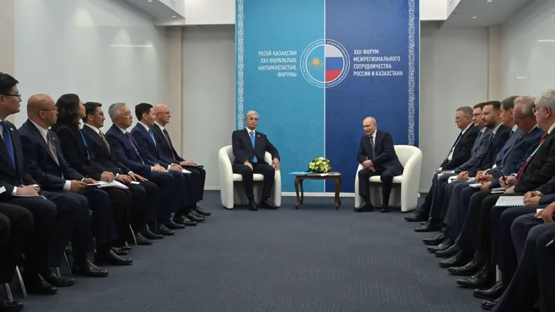Токаев рассказал о своем видении пути к миру между Россией и Украиной