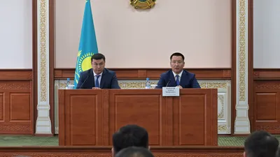 аким Аксу Ануарбек Аманов, аким Павлодарской области Асаин Байханов