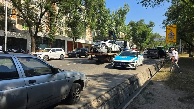 машины, эвакуатор, фото - Новости Zakon.kz от 29.07.2026 15:46