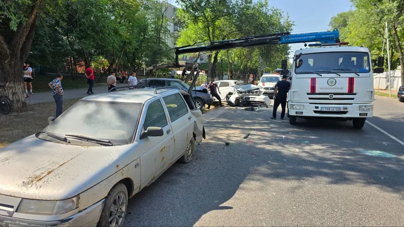 машины, эвакуатор, фото - Новости Zakon.kz от 29.07.2026 15:46
