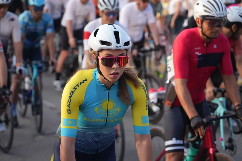 Заезд Gran Fondo World Championship собрал в Алматы свыше тысячи любителей велоспорта, фото - Новости Zakon.kz от 18.08.2026 12:31