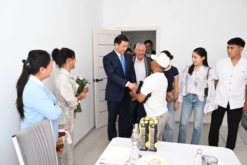 вручение квартир в Алматы, фото - Новости Zakon.kz от 20.08.2026 13:01