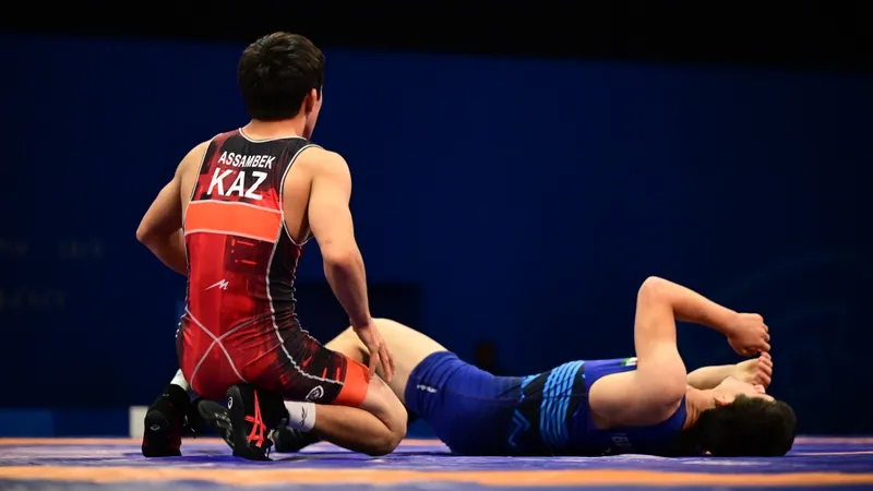 Казахстанец пробился в финал чемпионата мира U20, фото - Новости Zakon.kz от 21.08.2026 18:07
