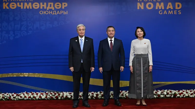 Токаева встретил Президент Кыргызстана Садыр Жапаров, фото - Новости Zakon.kz от 31.08.2026 19:27