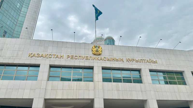 Здание Курултая, Курултай РК