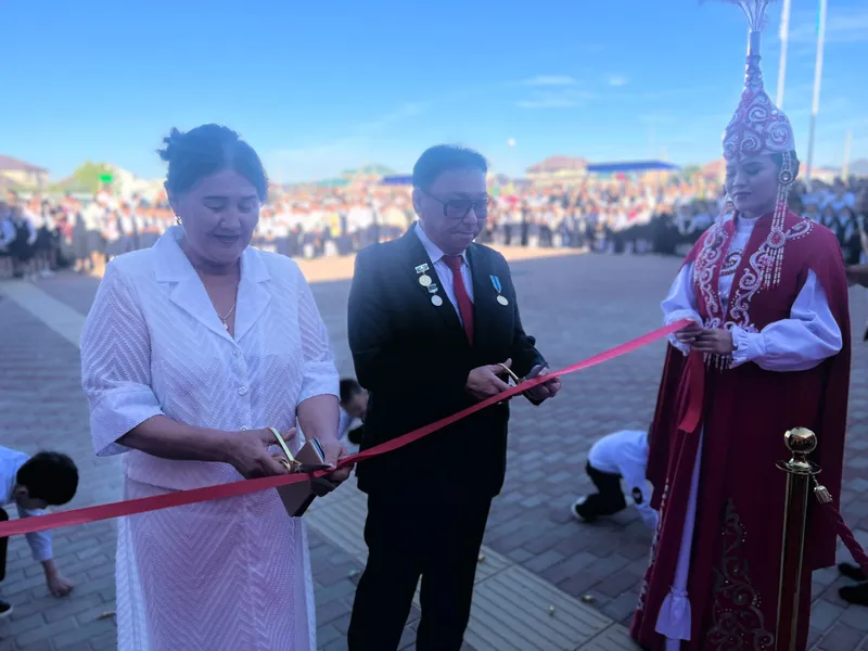 первое сентября, День знаний, фото - Новости Zakon.kz от 01.09.2026 15:24