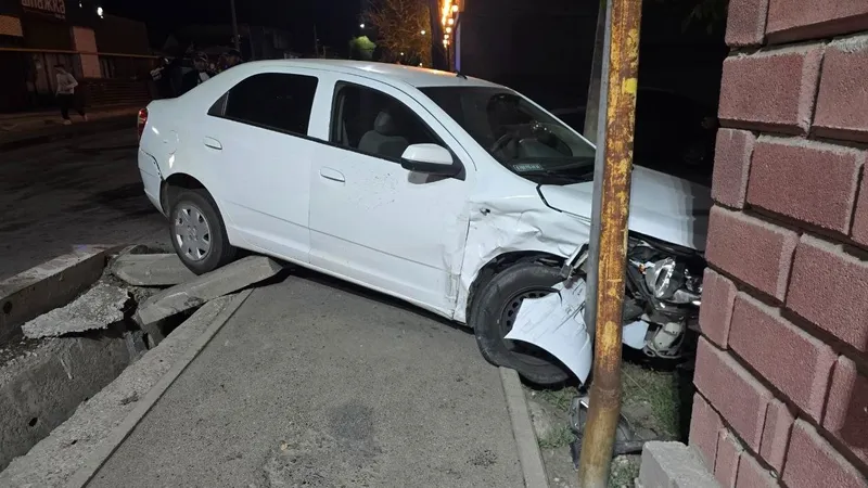 Машина, авария, разбитое авто, фото - Новости Zakon.kz от 04.09.2026 05:40