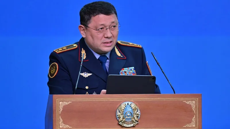 министр внутренних дел Ержан Саденов