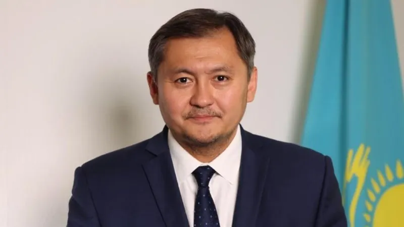 Нурбек Саясат, министр