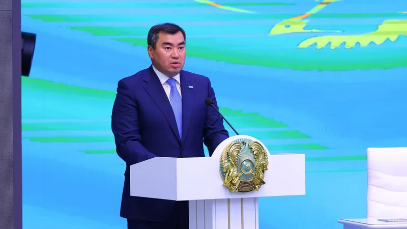 Чингис Аринов, аким, фото - Новости Zakon.kz от 04.09.2026 11:21