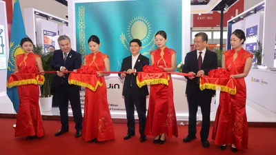 стенд Казахстана, Китай, открытие