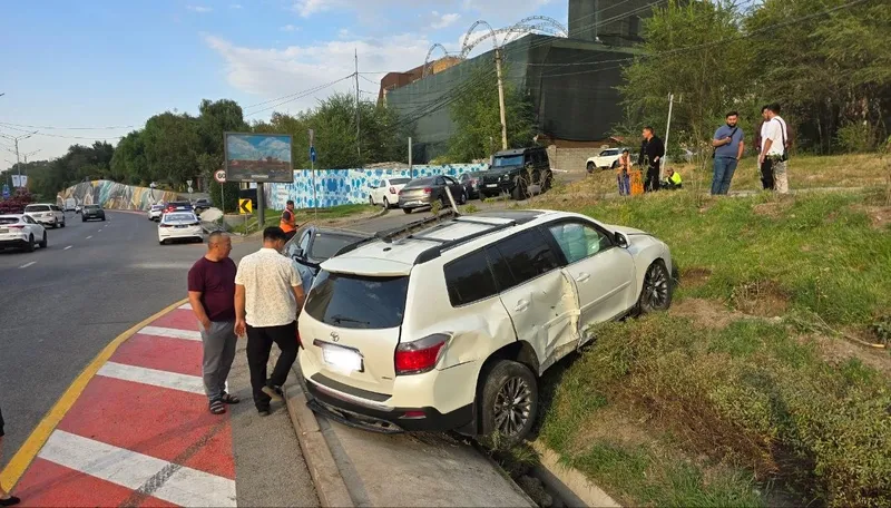 авто, дорога, водители, фото - Новости Zakon.kz от 21.09.2026 17:24