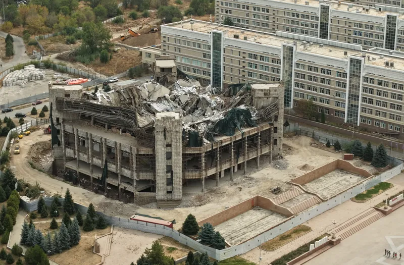 обрушение Дворца студентов в Алматы, фото - Новости Zakon.kz от 24.09.2026 13:27