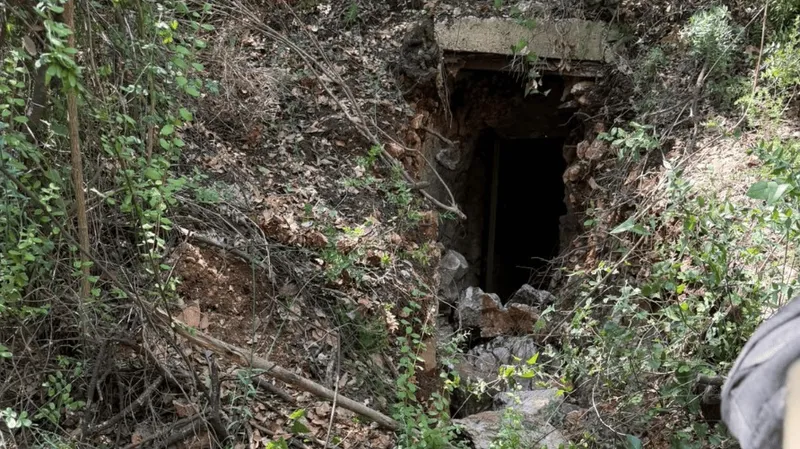 подземный ход нашли в жилом доме в Южном Ливане, фото - Новости Zakon.kz от 28.09.2026 20:42