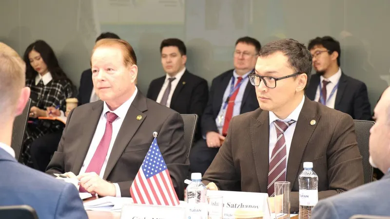 эксперты по проверке готовности РК к полетам в США, фото - Новости Zakon.kz от 28.09.2026 12:13