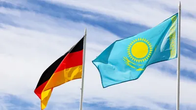 флаги Казахстана и Германии