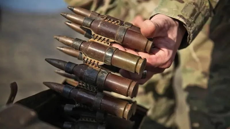 Патроны, военный, рука, фото - Новости Zakon.kz от 11.10.2026 02:57