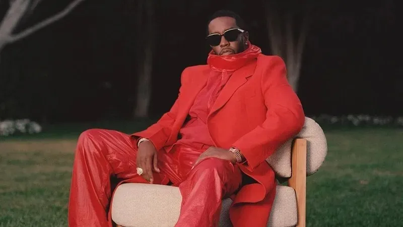 P. Diddy увезли из тюрьмы на скорой, фото - Новости Zakon.kz от 12.10.2026 23:12