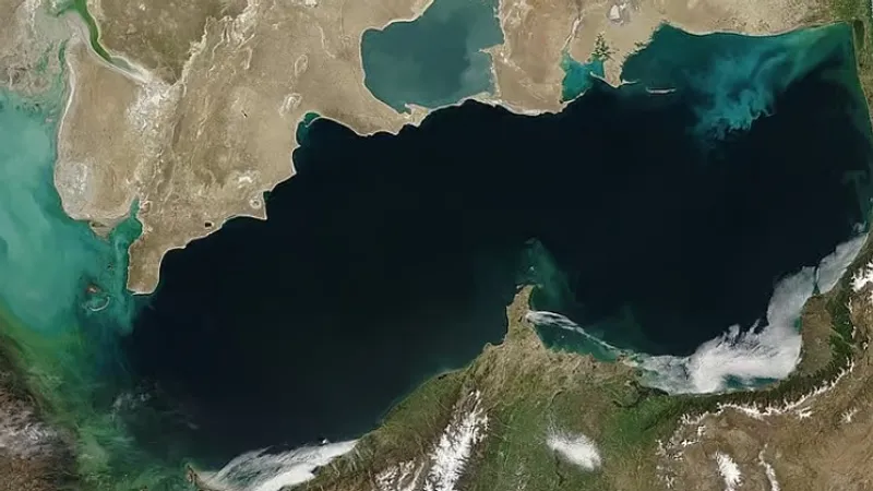 Каспийское море обнажает сушу: чем это грозит Казахстану