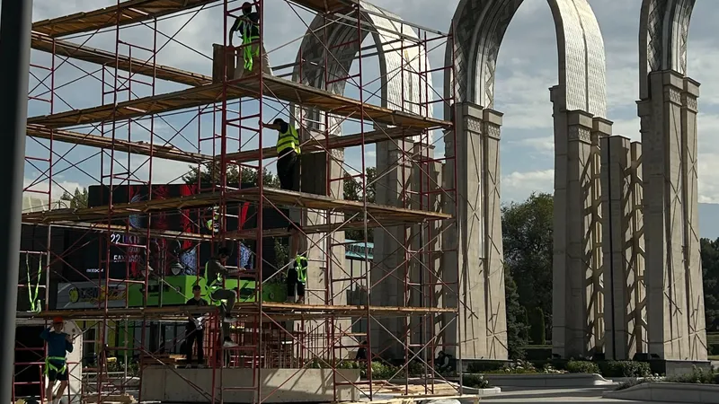 стройка на Атакенте в Алматы, фото - Новости Zakon.kz от 13.10.2026 16:29