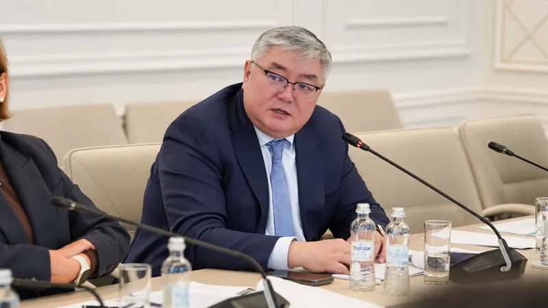 первый заместитель председателя правления Нурболат Айдапкелов, фото - Новости Zakon.kz от 15.10.2026 16:58