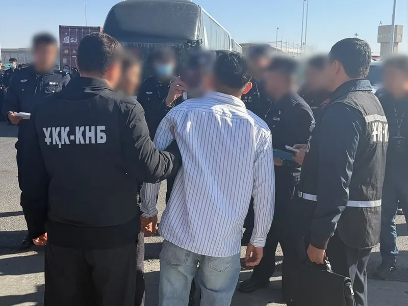 КНБ, мошенники, выдворение, фото - Новости Zakon.kz от 19.10.2026 11:11