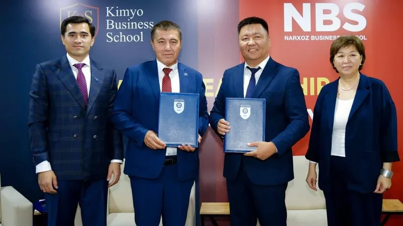 Президент Университета Нархоз Канат Кожахмет , фото - Новости Zakon.kz от 20.10.2026 12:01