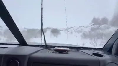 Два автомобиля застряли в снежном заносе в ВКО: спасены семь человек