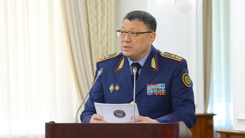 министр внутренних дел РК Ержан Саденов, фото - Новости Zakon.kz от 27.10.2026 14:16
