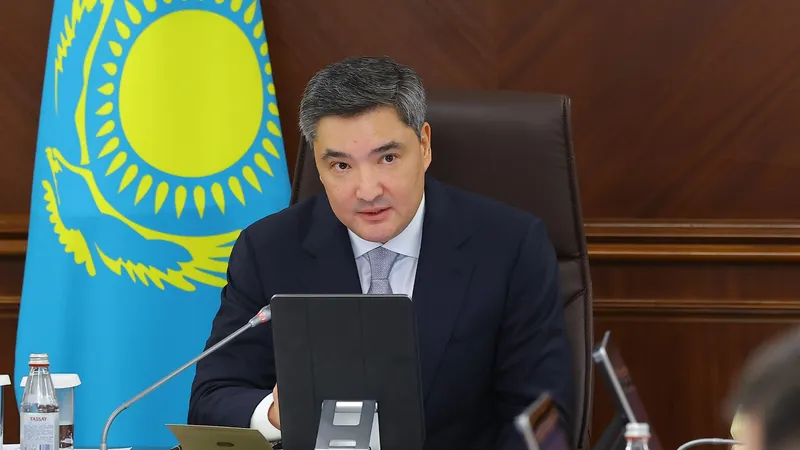 премьер-министр РК Олжас Бектенов, фото - Новости Zakon.kz от 27.10.2026 14:16