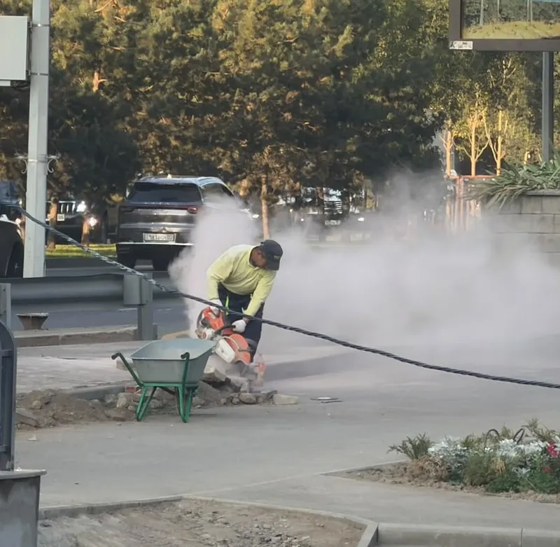 ремонт тротуара в Алматы, фото - Новости Zakon.kz от 29.10.2026 14:22